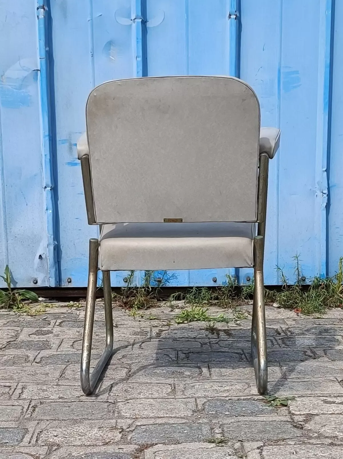 Illustration numéro 4 du produit Fauteuil Ronéo par Pullman