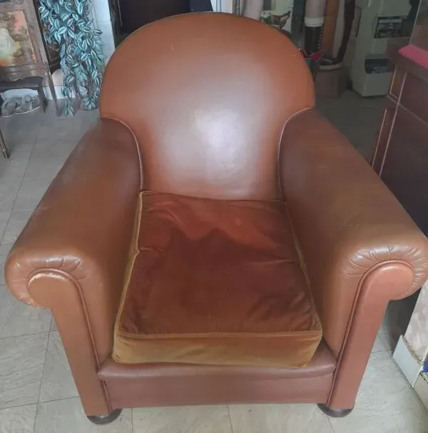 Illustration numéro 4 du produit Fauteuil club en cuir