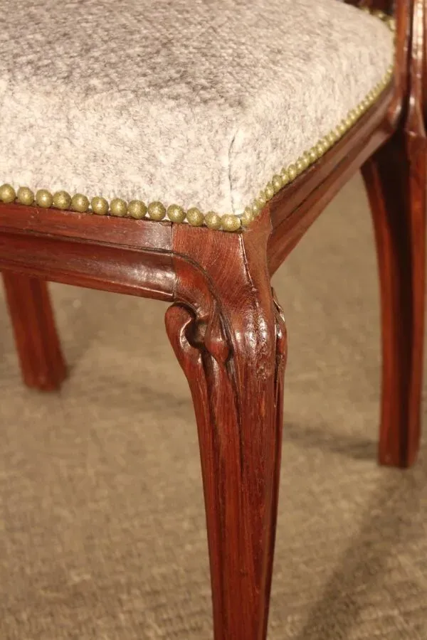 Illustration numéro 4 du produit Chaises Art Nouveau