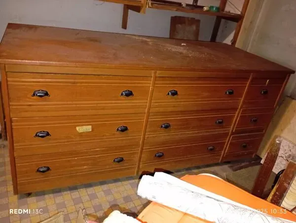 Illustration numéro 4 du produit Meuble de métier