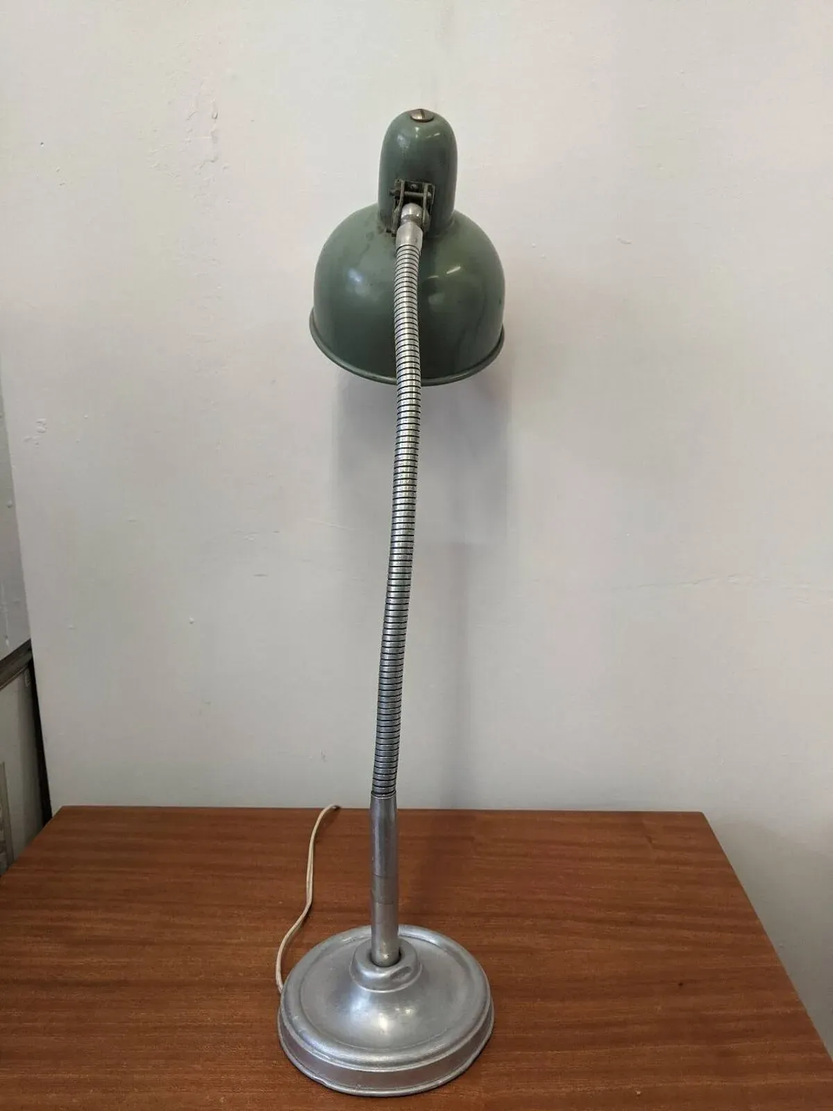Illustration numéro 4 du produit Lampe d'atelier articulée vintage