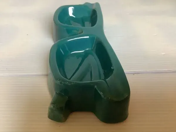 Illustration numéro 4 du produit Vide poche baguier en forme de lunettes