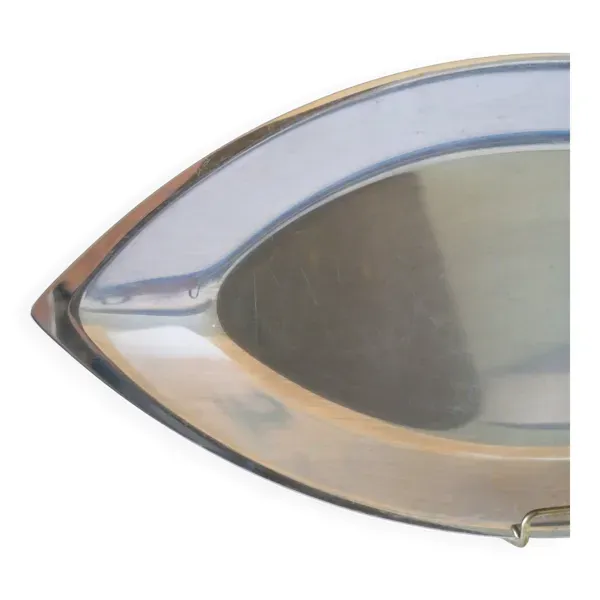 Illustration numéro 4 du produit Plat en inox oval, Design, 1970 -  49 X 22 cm