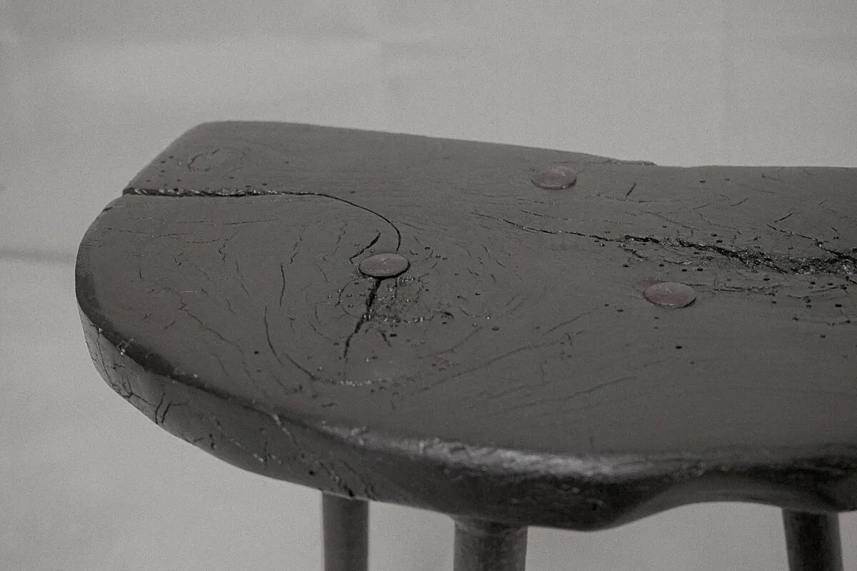 Illustration numéro 4 du produit Le petit tripode bois brulé