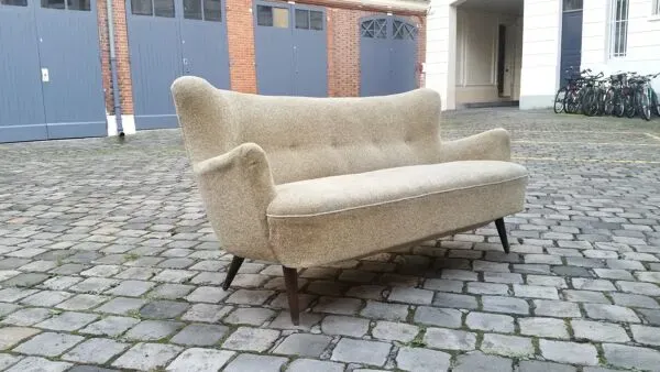 Illustration numéro 4 du produit Reare Fauteuil Club Wing chair organic annéee 50