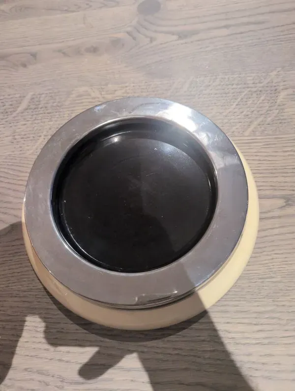 Illustration numéro 4 du produit Vide poche cendrier Kartell par Sergio Asti