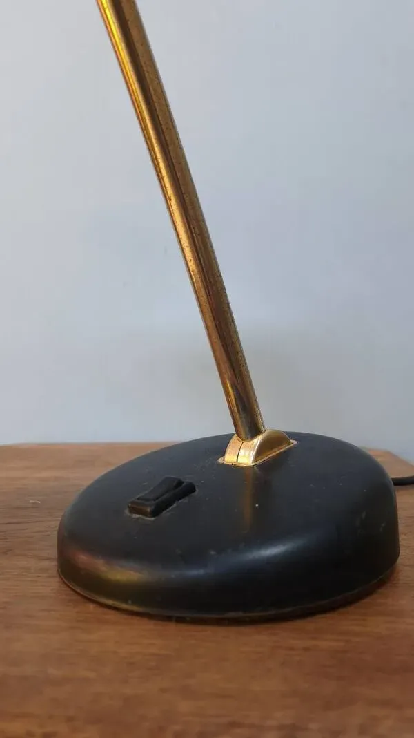 Illustration numéro 4 du produit Lampe industrielle vintage 1950