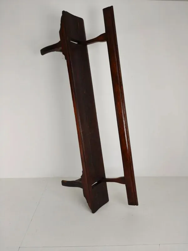 Illustration numéro 4 du produit Banc de chemin de fer victorien en pin pitchpin – Halstead’s Makers, Todmorden