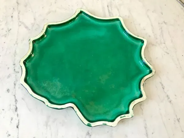 Illustration numéro 4 du produit Dessous de plat feuille en barbotine années 60