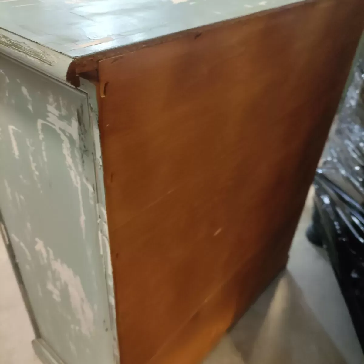 Illustration numéro 4 du produit Meuble à tiroirs