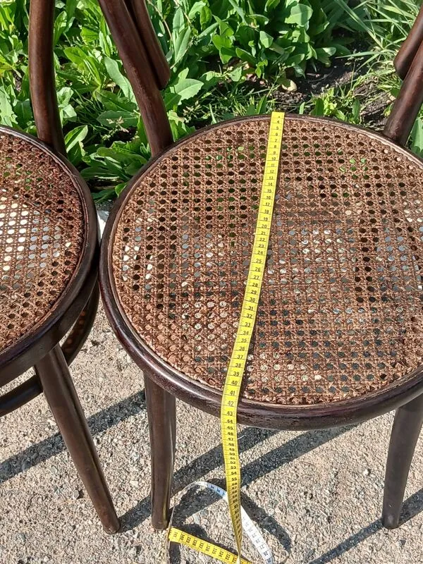 Illustration numéro 4 du produit Paire de chaises de bistrot thonet