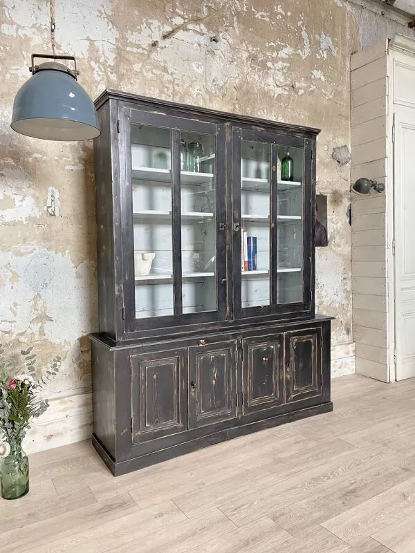 Illustration numéro 4 du produit Meuble de métier vitrine en bois patiné