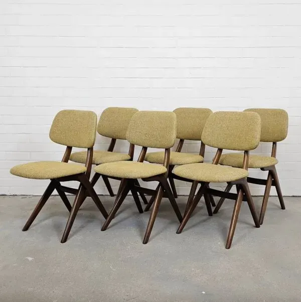 Illustration numéro 4 du produit Suite de 6 chaises ciseaux vintage Louis van Teeffelen