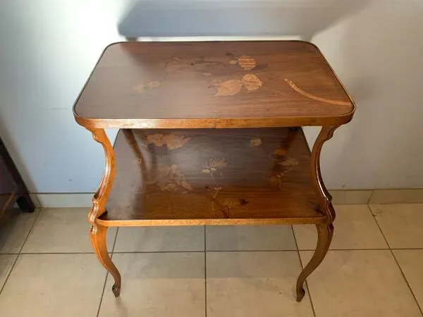 Illustration numéro 4 du produit Guéridon a deux plateaux marquetés Ecole De Nancy XX Siècle