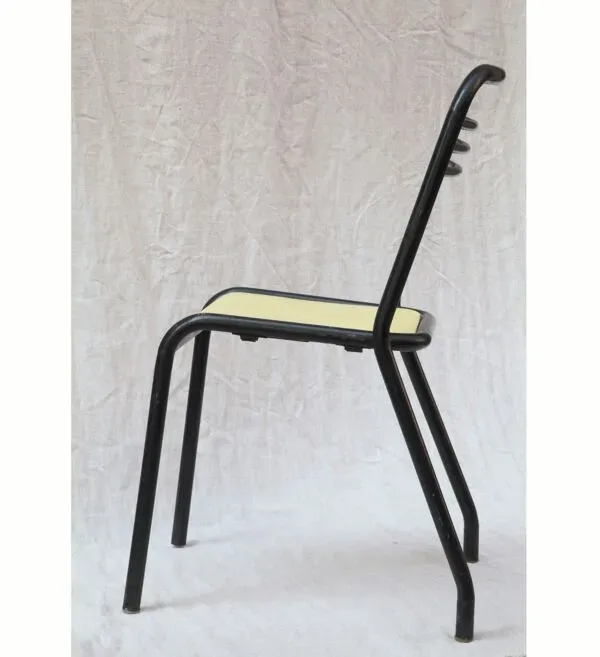 Illustration numéro 4 du produit Chaises Tolix