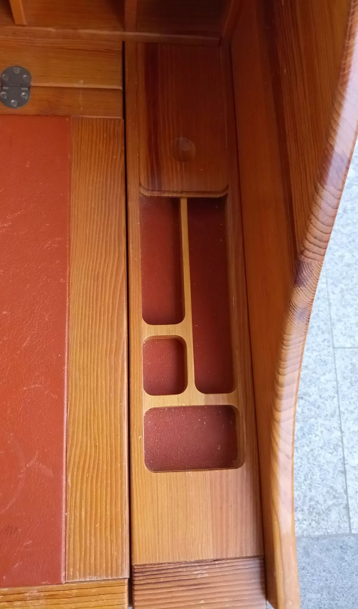 Illustration numéro 4 du produit Bureau en pin de l'Oregon par Andreas Hansen pour Hadsten Træindustri