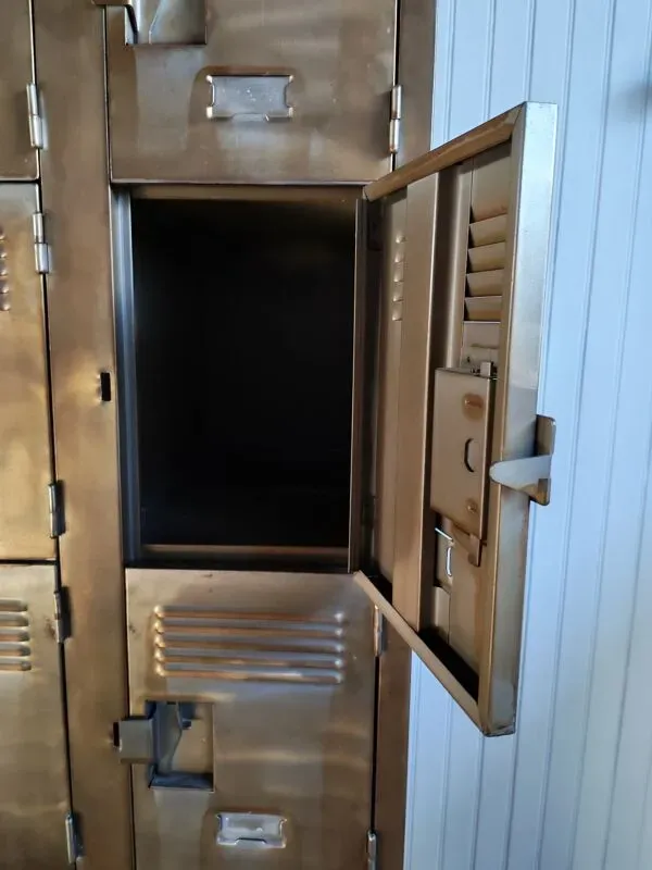 Illustration numéro 4 du produit Meuble casiers industriel