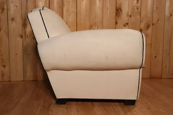 Illustration numéro 4 du produit Fauteuil club en cuir blanc