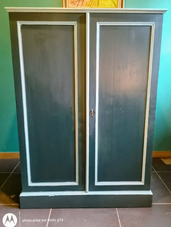 Illustration numéro 4 du produit Buffet bois rénové