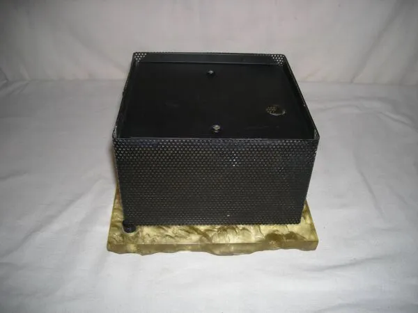 Illustration numéro 4 du produit Applique perforée Dallux - Polydécor des années 60