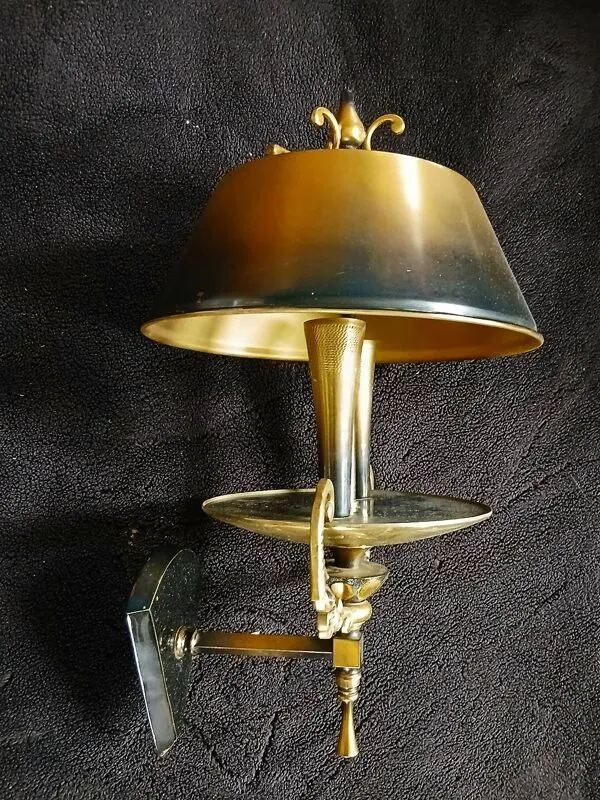 Illustration numéro 4 du produit appliques lampe bouillotte empire tole et bronze doré