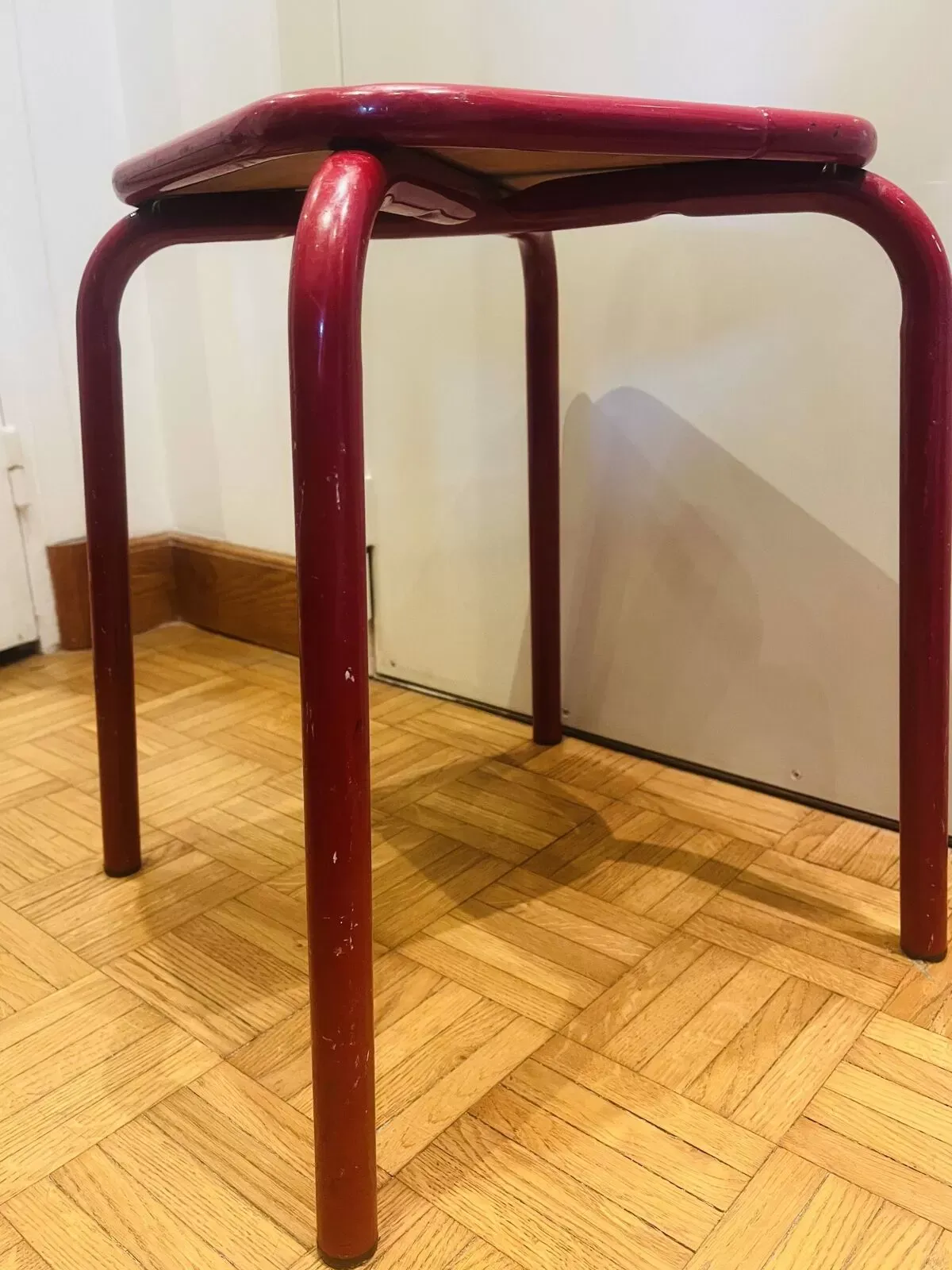 Illustration numéro 4 du produit tabouret industriel