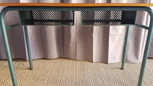 Illustration numéro 4 du produit Bureau vintage à 2 casiers metal