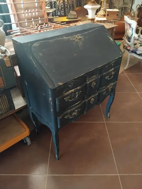 Illustration numéro 4 du produit Bureau dos d'âne style Louis XV