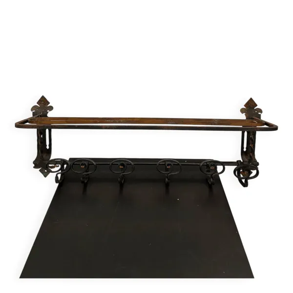 Illustration numéro 4 du produit Grand porte-manteau mural ancien en fer forgé