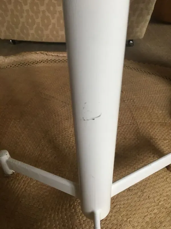 Illustration numéro 4 du produit Table de bistrot