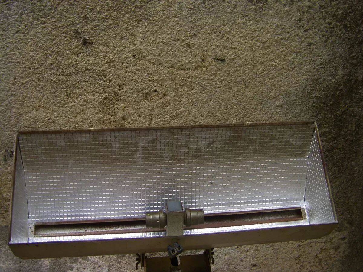 Illustration numéro 4 du produit Lampe industrielle