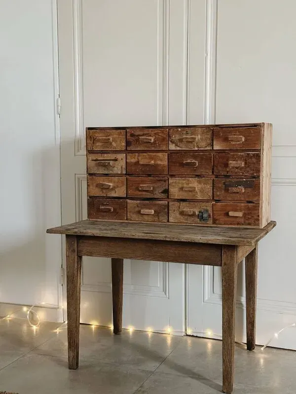 Illustration numéro 4 du produit Meuble de métier