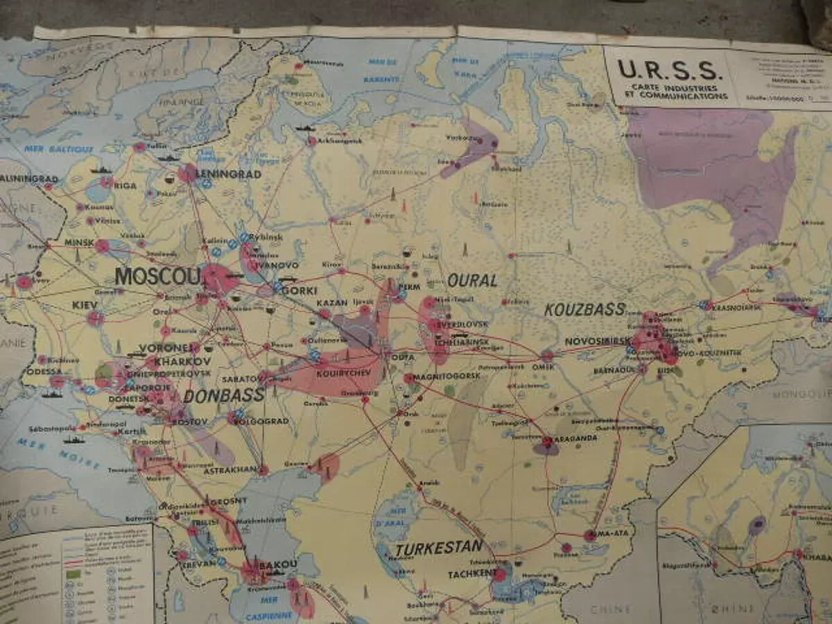 Illustration numéro 4 du produit Affiche scolaire mdi l'urss