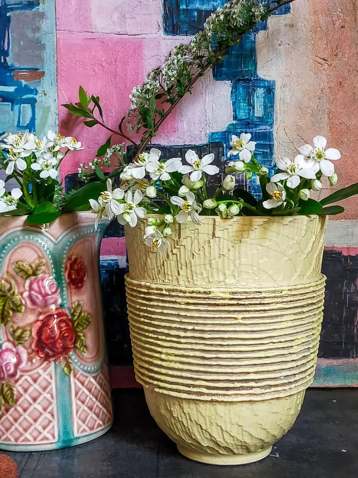 Illustration numéro 4 du produit Vase céramique française Art-déco craquelé vanille