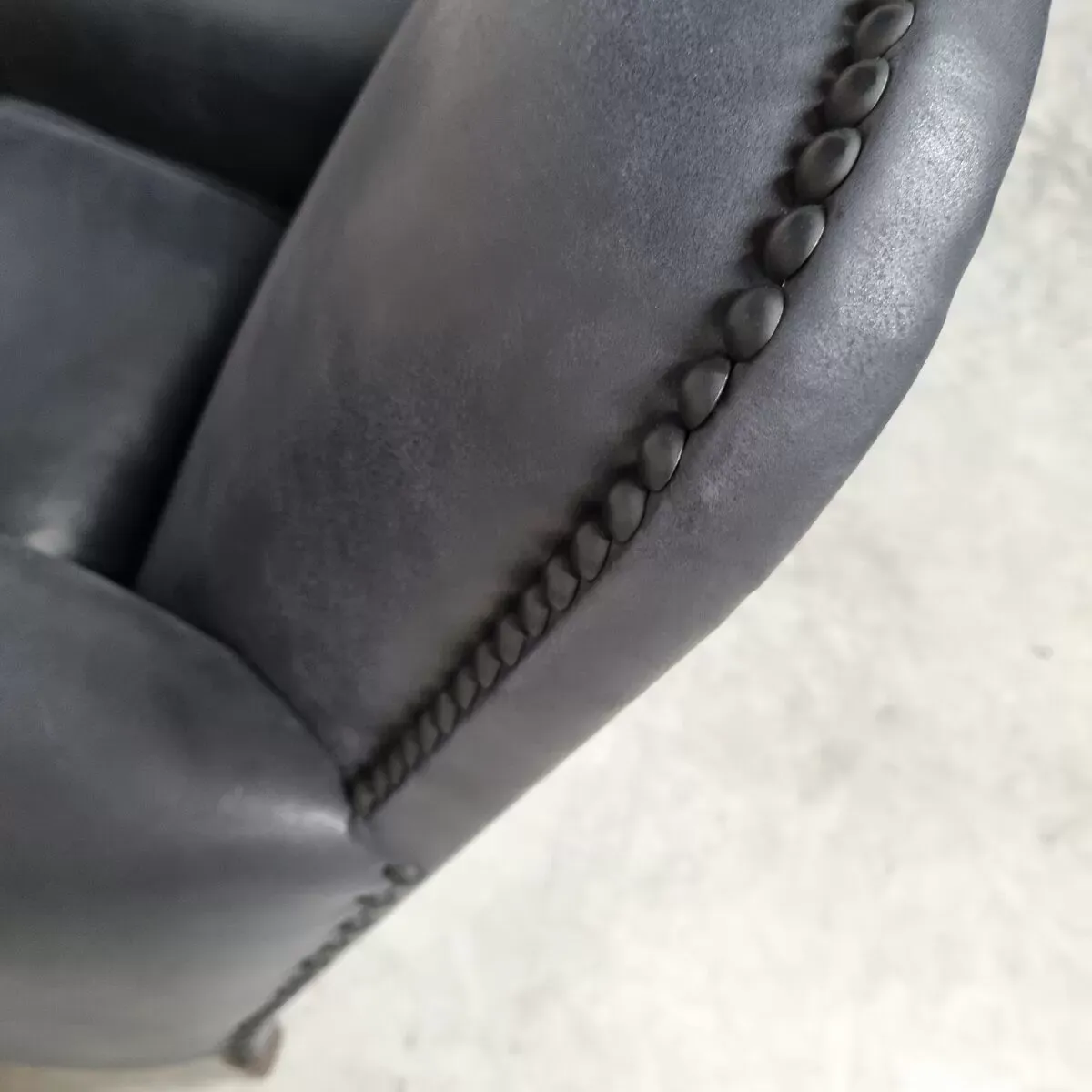 Illustration numéro 4 du produit Fauteuil club