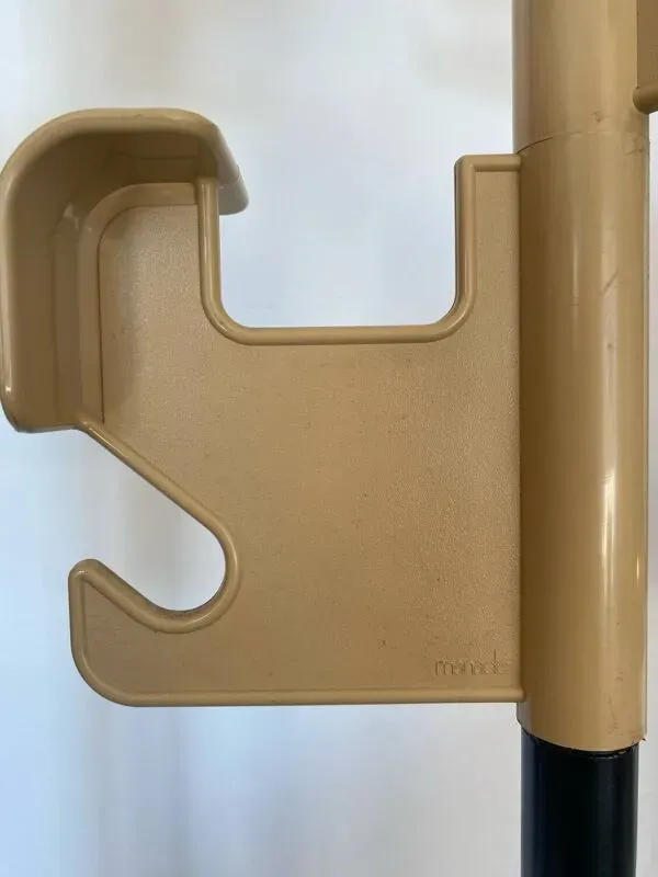 Illustration numéro 4 du produit Porte manteaux Jean Pierre Vitrac