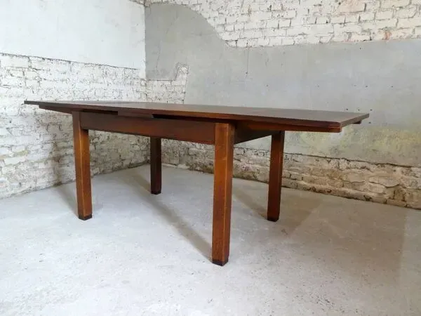 Illustration numéro 4 du produit salle à manger de l'école d'Amsterdam, Pays Bas, 1930