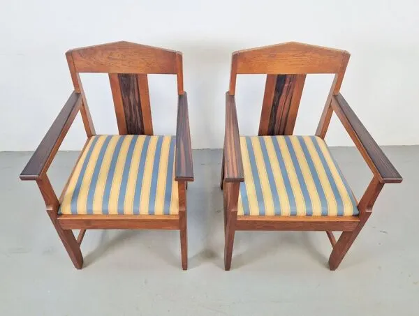 Illustration numéro 4 du produit Fauteuils Art Déco de l'École de La Haye en chêne et ébène, années 1920, ensemble de 2