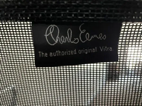 Illustration numéro 4 du produit Fauteuil de bureau de Charles & Ray Eames pour Vitra