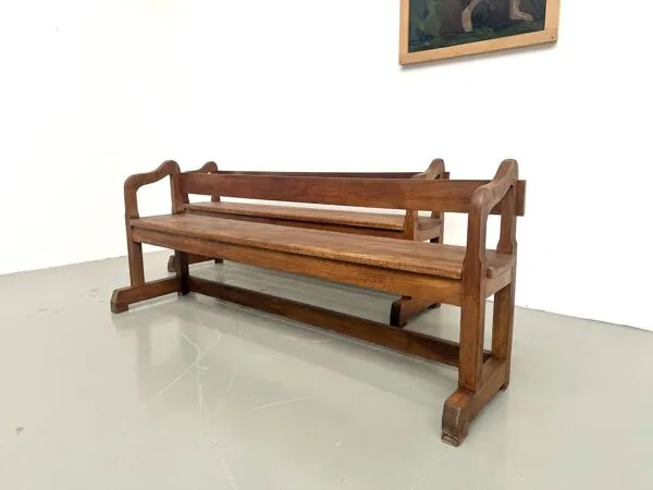 Illustration numéro 4 du produit Paire de bancs de collectivité en chêne massif, années 50