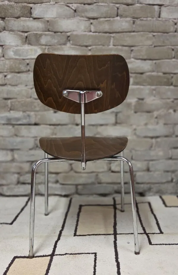 Illustration numéro 4 du produit Chaise SE 68 d’Egon Eiermann pour Wilde + Spieth – années 1970