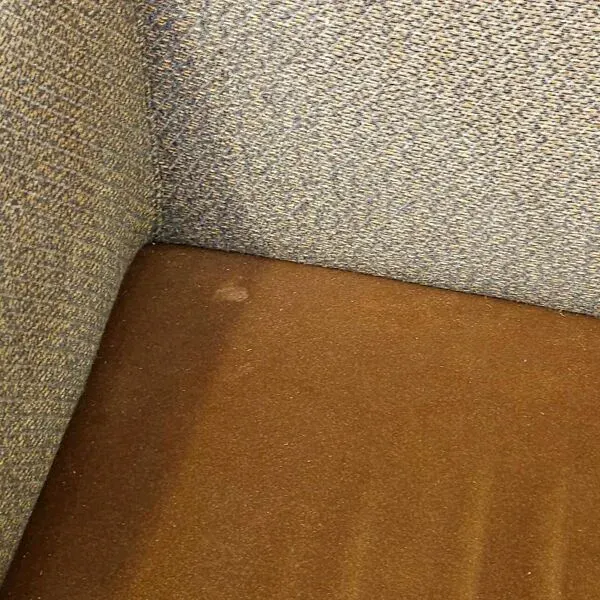 Illustration numéro 4 du produit Fauteuil club contemporain