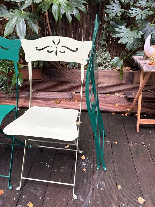 Illustration numéro 4 du produit 4 chaises pliantes Fermob extérieur