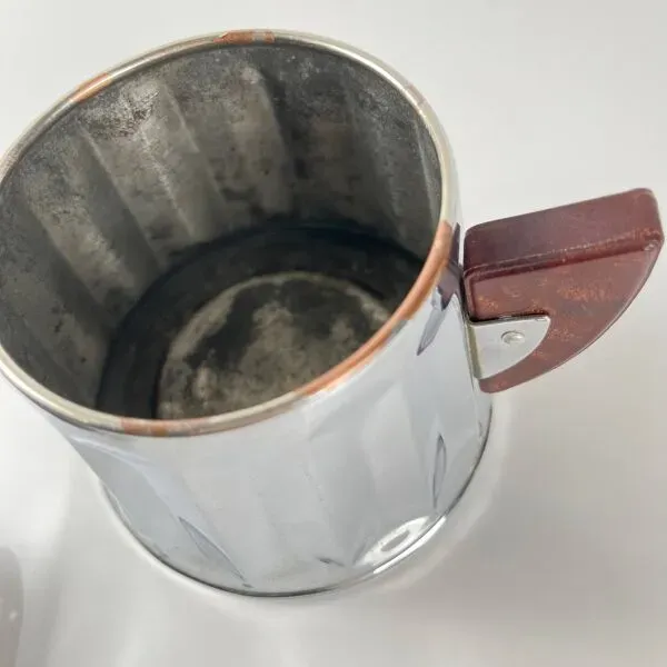 Illustration numéro 4 du produit Set à café vintage en métal chromé et bakélite, années 1940/50