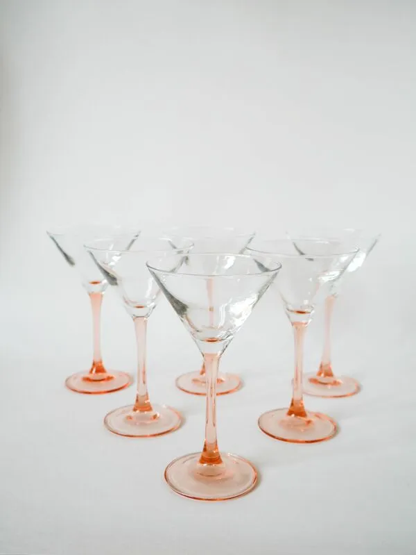 Illustration numéro 4 du produit Lot de 6 verres à cocktails en verre à pieds rose Luminarc Made in France,