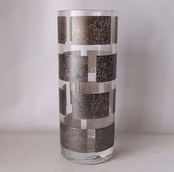 Illustration numéro 4 du produit Vase de Defne Koz pour hwc Egizia par Sottass Associati, Milan