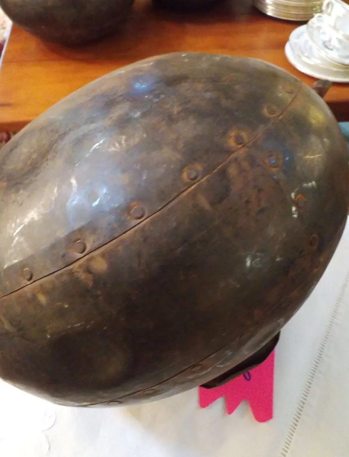 Illustration numéro 4 du produit Vase en tôle