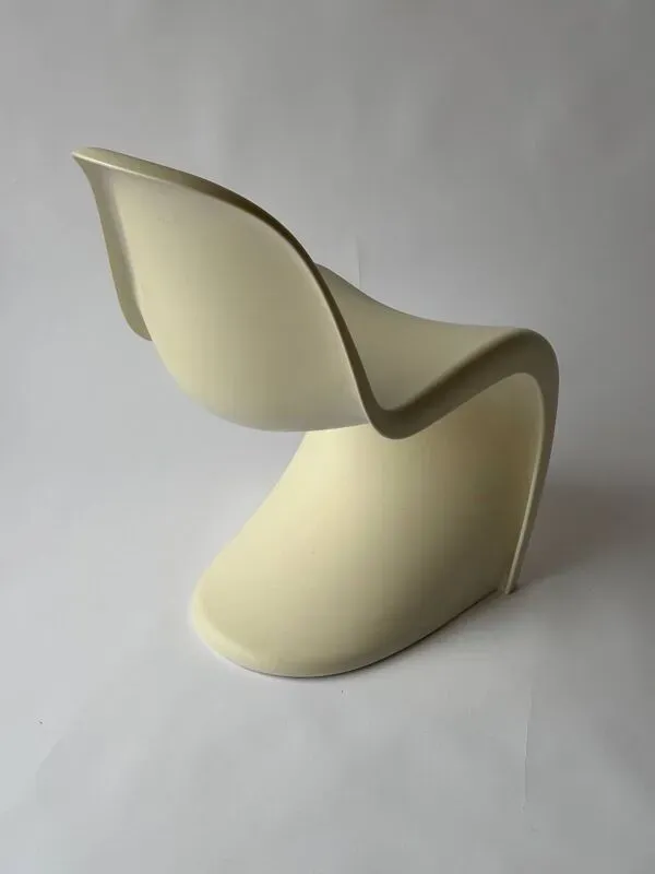 Illustration numéro 4 du produit Chaise Junior Panton pour Vitra