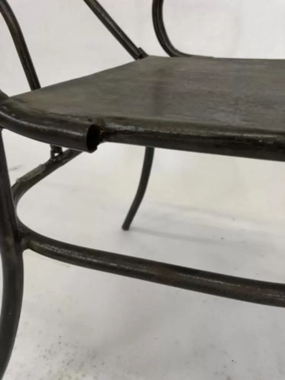 Illustration numéro 4 du produit Chair industrial