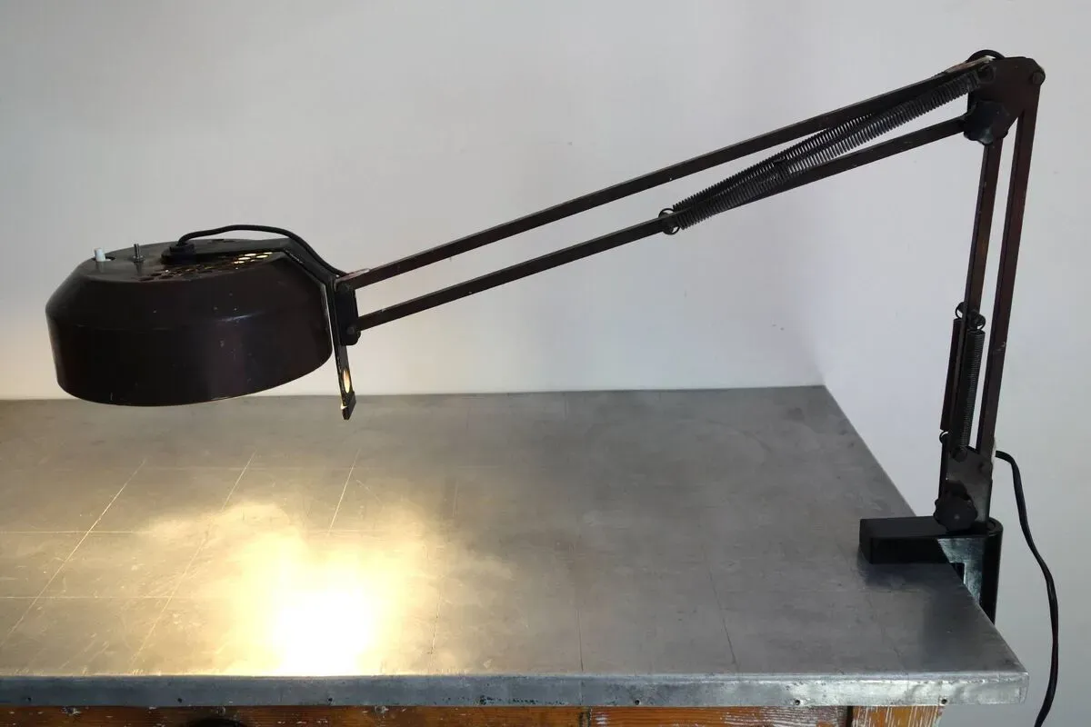 Illustration numéro 4 du produit Lampe articulée style architecte Fagerhults, Suède vintage